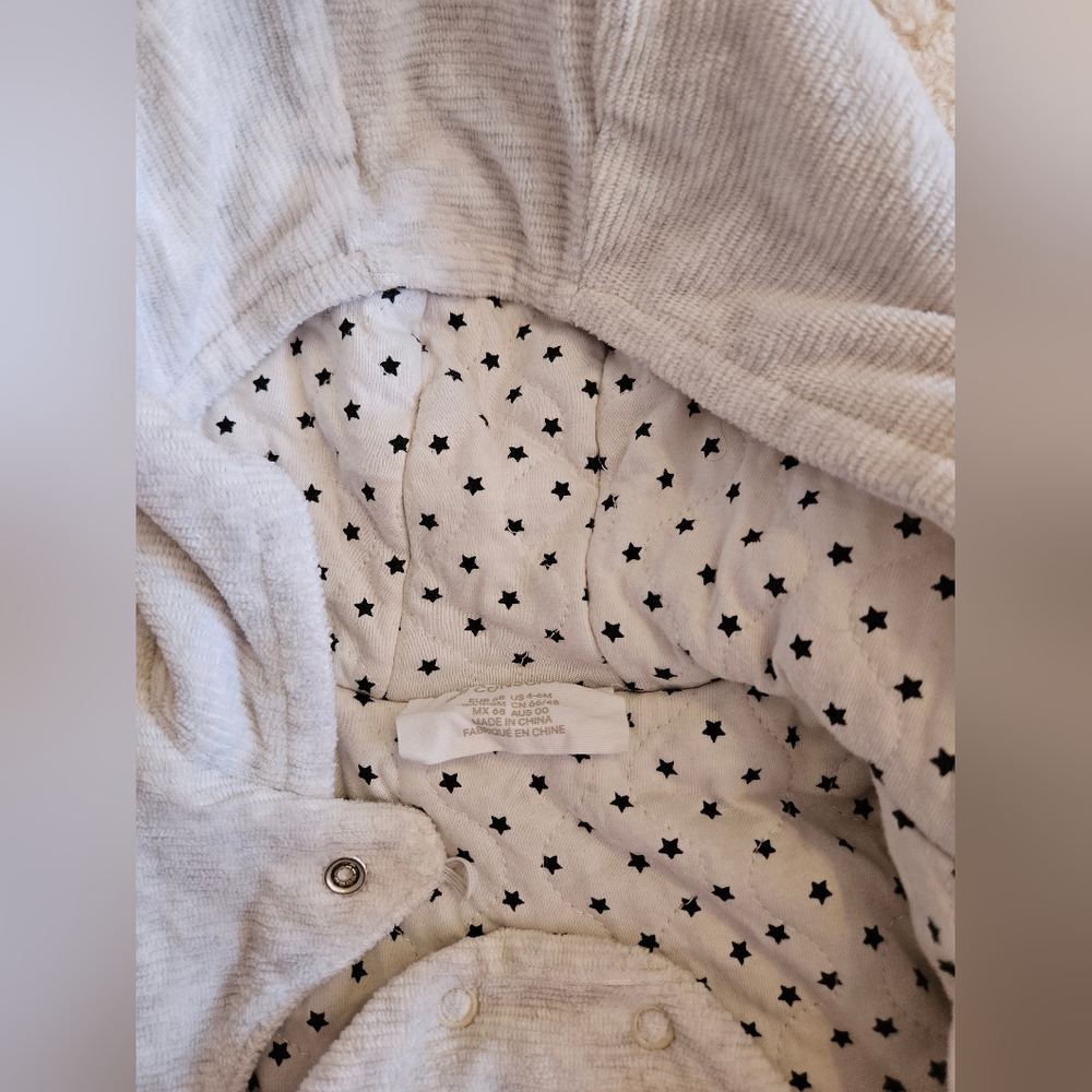 Hnm footed suit 4-6M